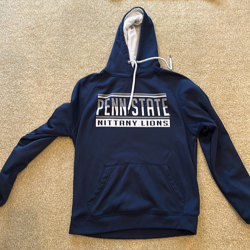 Men’s Penn State sweatshirt size S worn for one game